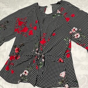 White blouse with black and red size M, waist measures 30" chest 34", like new